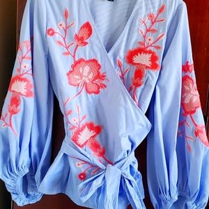 Puffy long sleeve blouse